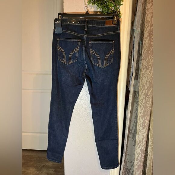 Hollister | Ultra High Rise Skinny Jeans | Size 13 - Picture 2 of 4